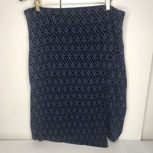 Athleta faux wrap skirt. Size L Like new